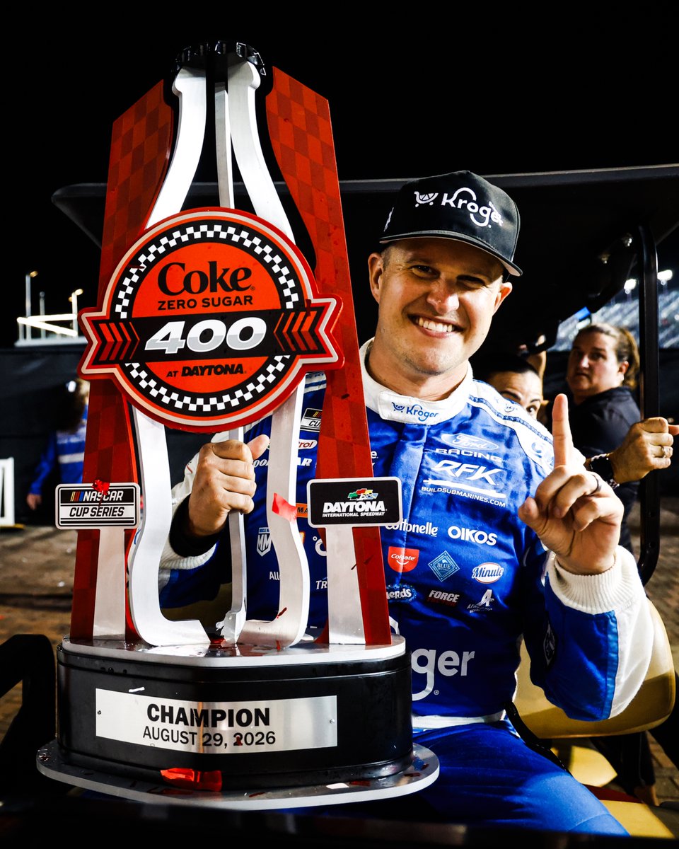 RFKracing's tweet photo. Our favorite pics from Saturday night. 🤩 https://t.co/sUcrfEPoDd