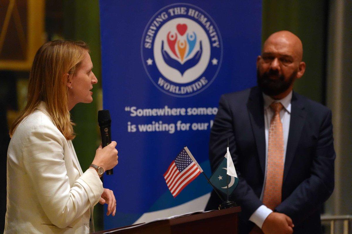 BrookeELierman's tweet photo. Last week, I was honored to attend a meet and greet hosted by Serving Humanity.

This is what democracy actually looks like: candidates and constituents, first campaigns and long careers, all in the same living room on a weeknight, organizing to make our community better. https://t.co/nzn1GfeDTj