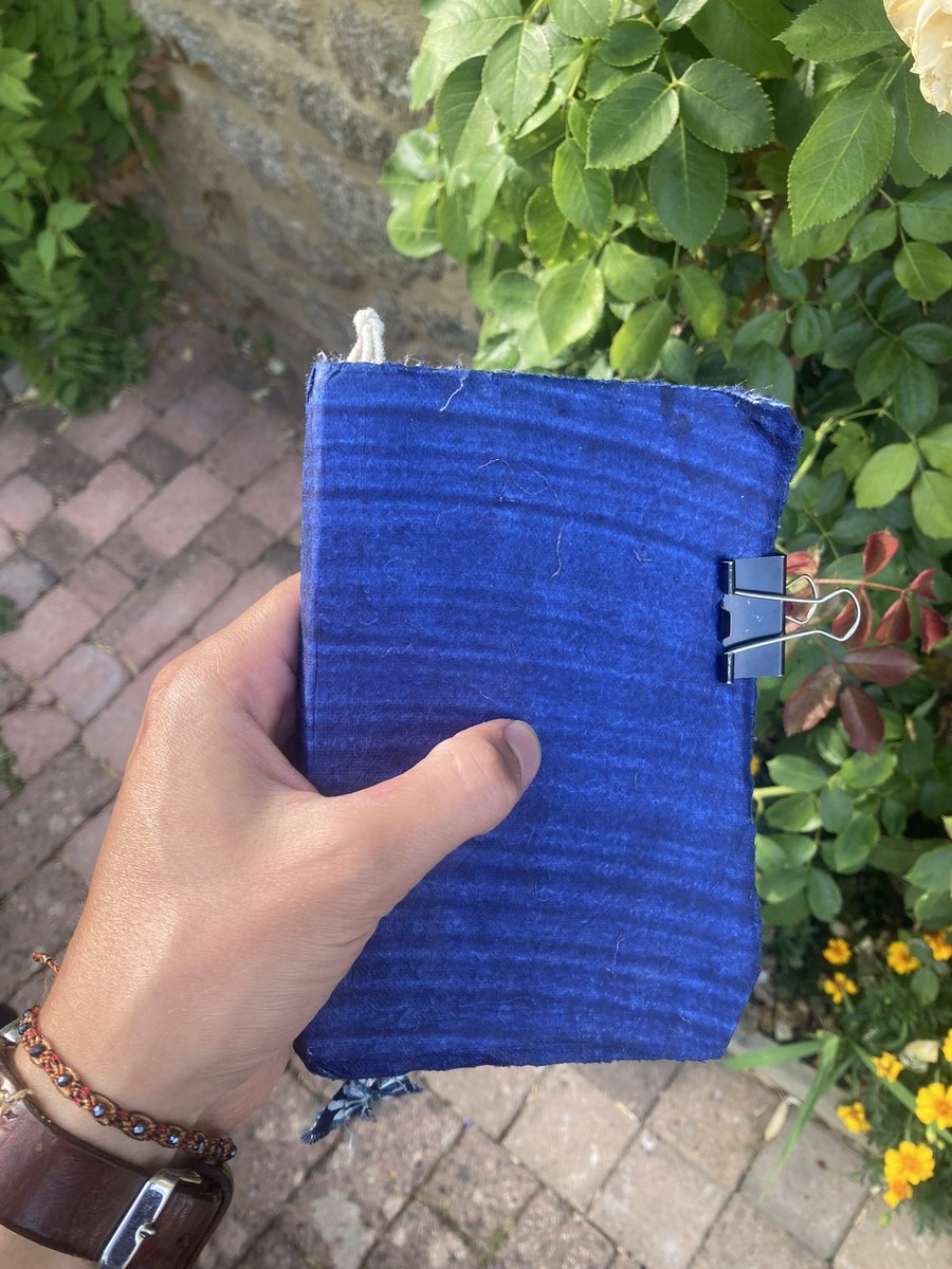 gabrieldufeu's tweet photo. The sketchbook vs the drawings https://t.co/nAEax0mvuP