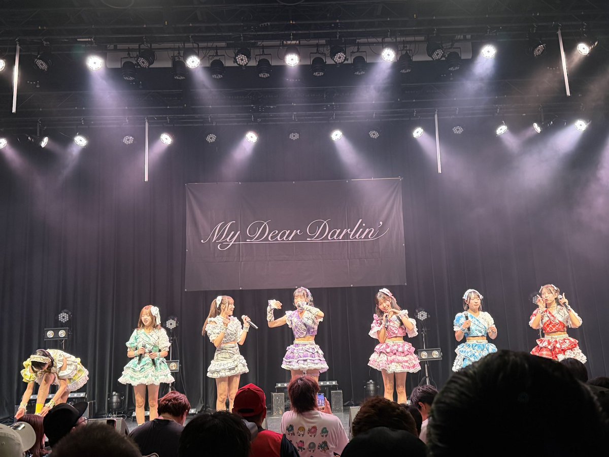 holiday8526's tweet photo. 2026.8.31
MyDearDarlin’主催「DEARLIVE!」

MyDearDarlin’さん主催ライブお疲れ様！
ライブ間に合わない予定だったけど仕事終わりにダッシュしたら間に合って最初から見れた😊

30分ライブすごく楽しかった✨
東京遠征3日間会えて嬉しかった💜
8月もありがとう🙂‍↕️
#あんこりんちゃん https://t.co/heWmYElT5a