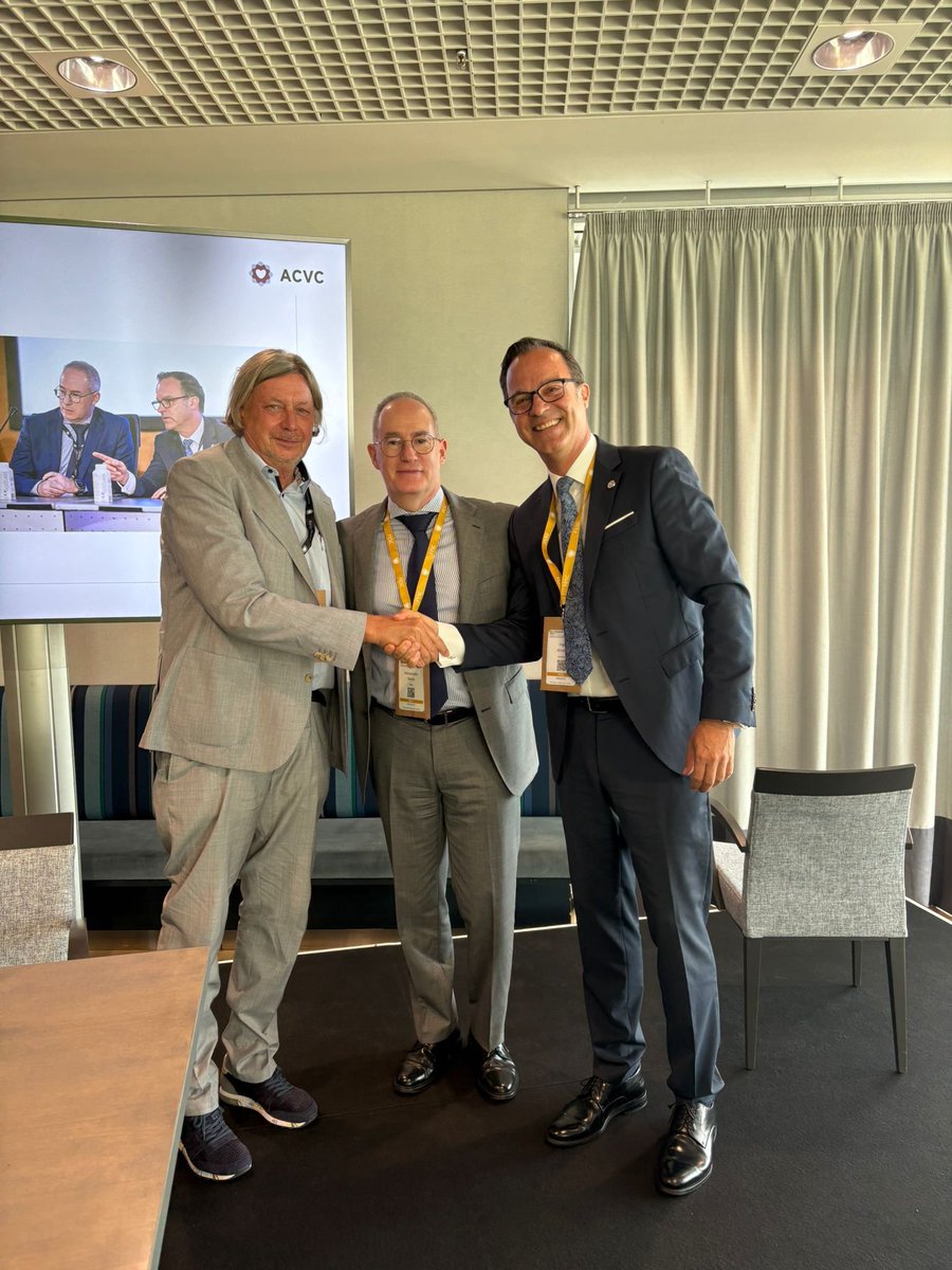 ACVCPresident's tweet photo. Dear #ACVC_ESC Community,
As #ESCCongress comes to an end, we want to thank you for your participation in the #cvacute sessions.
For the first time, we had an ACVC General Assembly held during the ESC Congress where we officially announced the new ACVC Board 2026-2028.
Having that in mind, the ACVC President 2024-2026, @ingo_ahrens wanted to give a goodbye message to you all, that we send you in full:
" Dear ACVC Community,
Dear colleagues and friends,
As we wrap up the #ESCCongress I want to personally thank the ACVC Board 2024-2026, Study Groups, Task forces and every single ACVC member for their trust and hard work they put into every ACVC initiative.
These 2.5 years were full of energy, late breaking science, inspirational initiatives and collaborations.
And one special THANK YOU to the Association management team - without you none of this wouldn't be possible.
I am sure this kind of spirit will continue in the future and that this association will continue to grow.
Once again, thank you all and good luck to the new ACVC President @sionis_a " @escardio