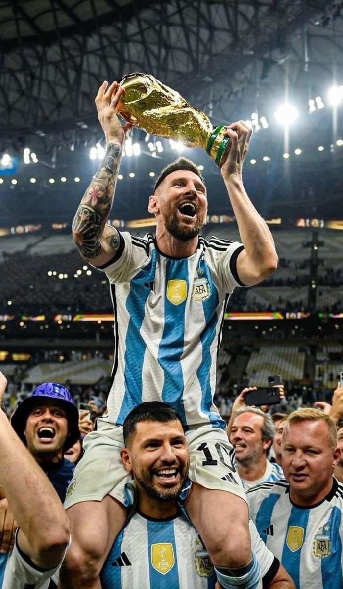 otabeltrandibu's tweet photo. Nunca en mi vida vi un partido sin vos, como miro a la selección ahora? https://t.co/s9OAHQtrrU
