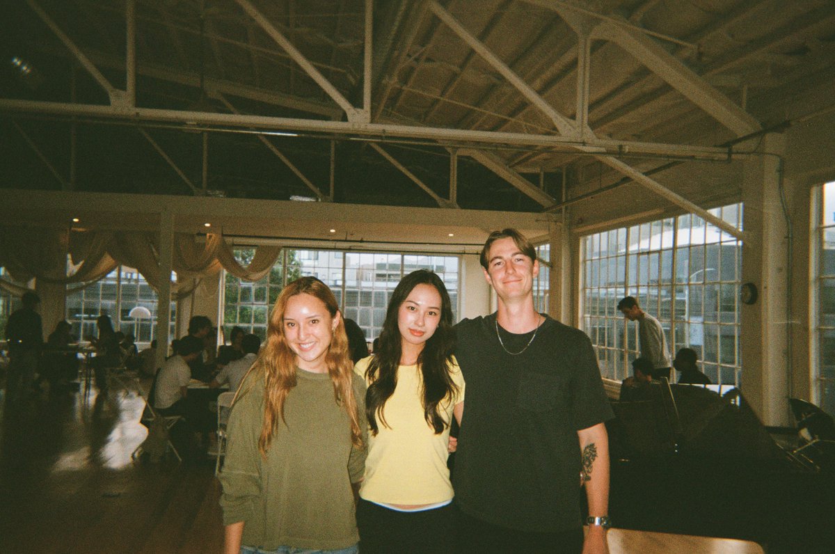 jonaasw1's tweet photo. I’m hiring for @thecollectiv3e! 

We’re looking for a few more fellows to join the team as we continue growing + launch in LA.

Come work with me, @maggiexgao, @FinnStaeblein, @Emhan022, and the rest of the team.

You must be based in SF or LA and be willing to consistently show up and help bring our events and community to life. 

Here’s what you can expect:
- Meet an incredible network of people
- Work directly with founders + builders
- Help run the best events in SF & LA
- Build your personal brand  

We’re looking for someone who’s ambitious, creative, and loves startups.

To apply, like + repost this and comment your email.

I'll send you the application directly.