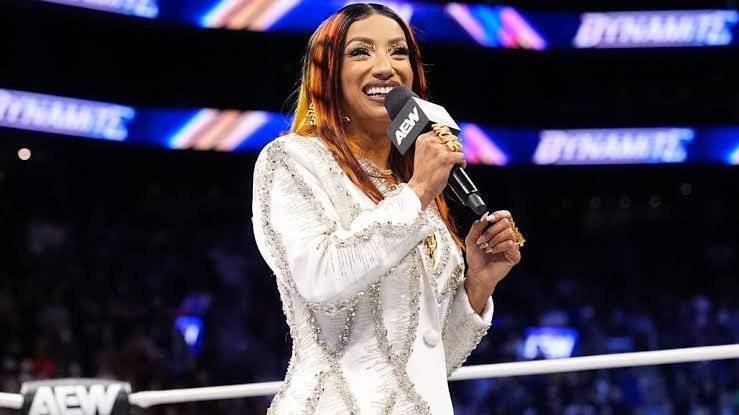 DFW_Wrestling's tweet photo. @ChanelMonroeDFW @LanaStormDFW Because- 

Chanel Monroe: SHUT UP! 

Lana stops in her tracks. The crowd boos loudly.

Chanel Monroe: Save me the sob story. The inspirational message about what it means to be champion. Like i havent heard That a Million Times. https://t.co/Y3dPNxgARD