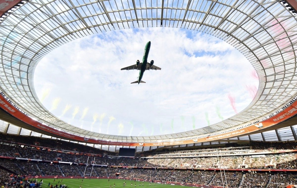 stats_wire's tweet photo. 🇿🇦 South Africa is one of Africa’s aviation powerhouses

1) The country has 18,370 licensed pilots a figure equivalent to about 84% of the 22,000 new pilots Boeing expects the entire African aviation industry to need by 2045.

2) Globally, airlines will require 674,000 new pilots over the same period. South Africa’s aviation talent base is a serious continental advantage.