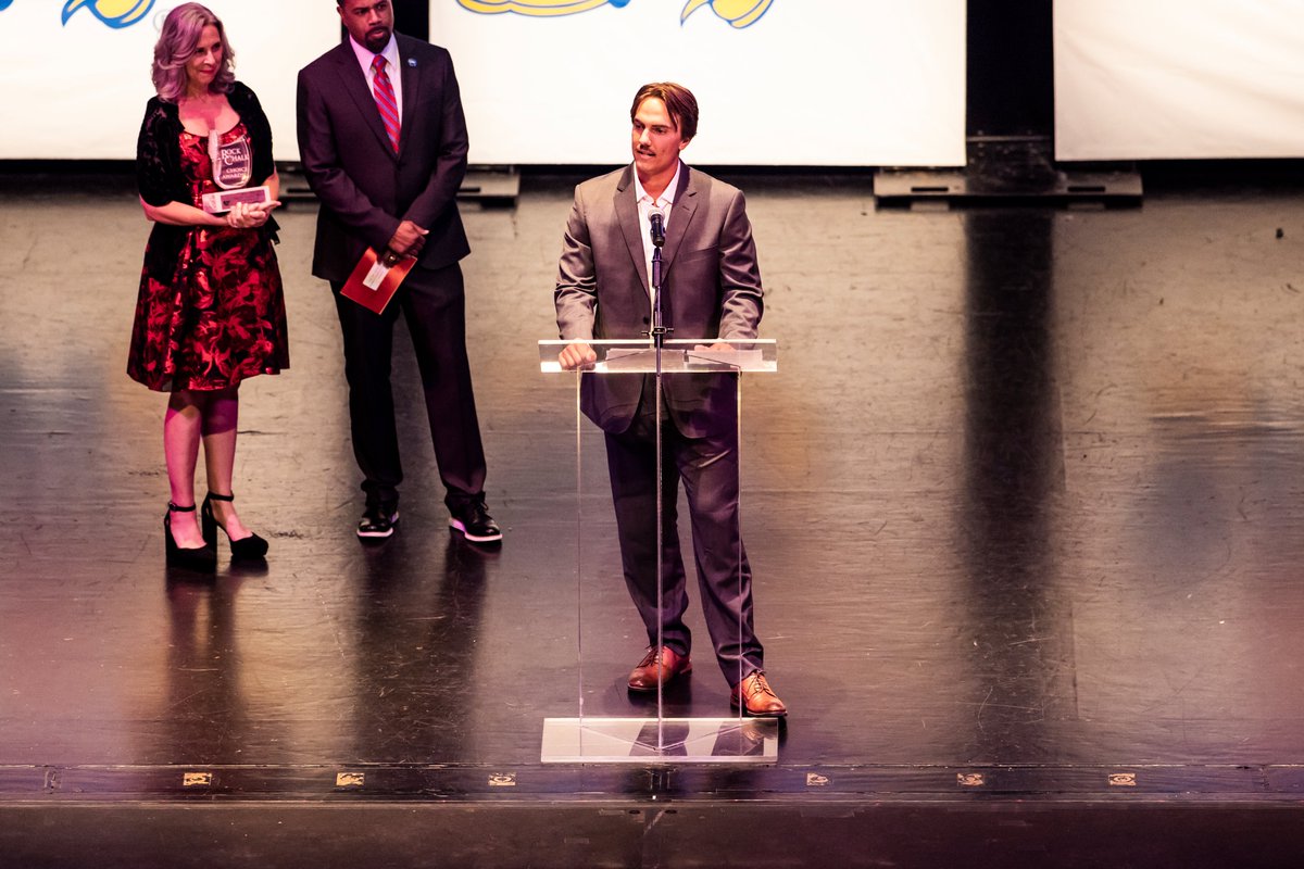 KUBaseball's tweet photo. Gavyn Schlotterback received the Dr. Scooter Ward Crimson Climb Award at yesterday's Rock Chalk Choice Awards! 

#RockChalk x @TheRealGmoney34 https://t.co/Kz0xKZuNoQ