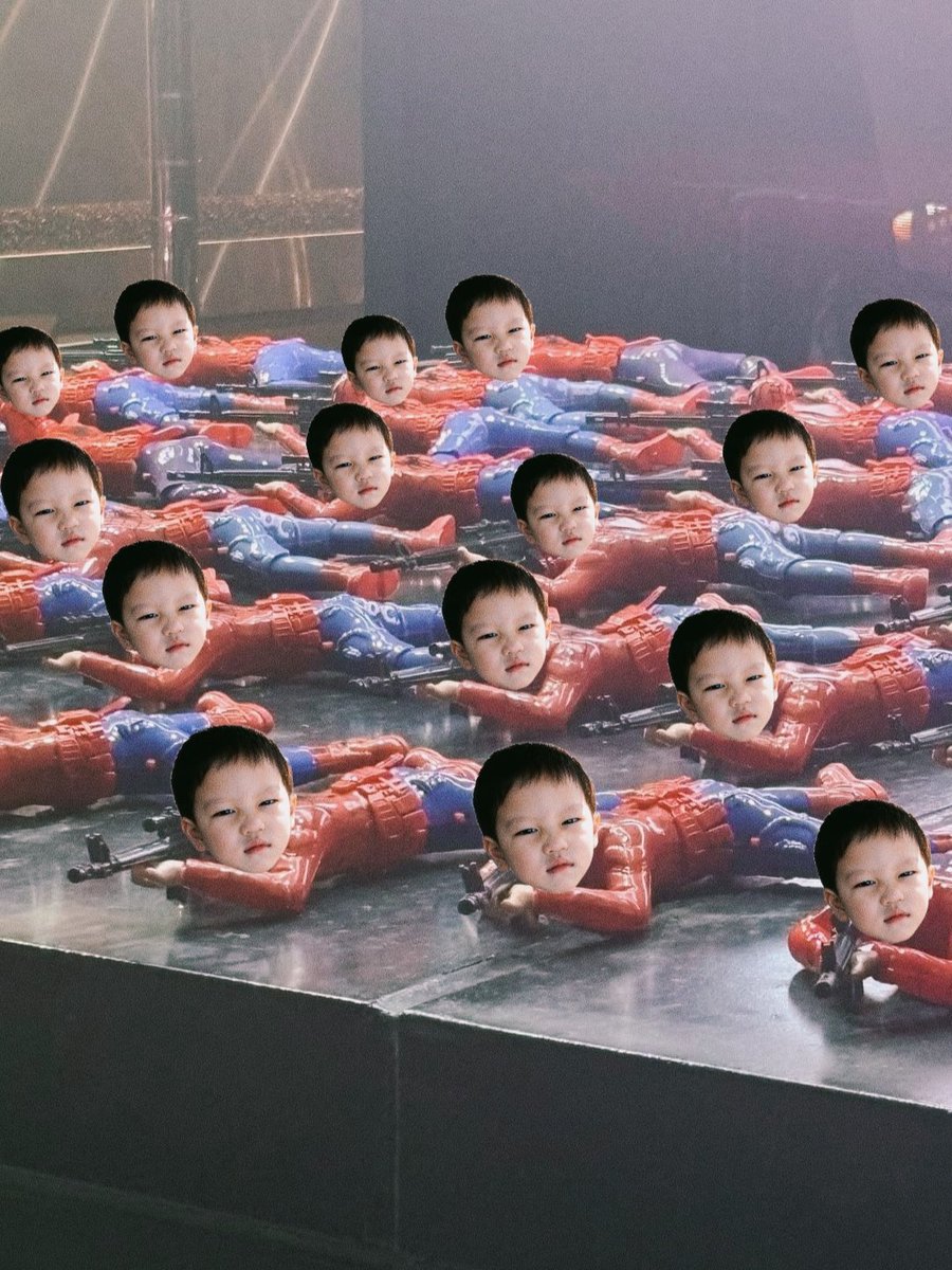 pieebluhvr's tweet photo. nong pete, nong pete... look, i found so many little spiderman! 🕷️ u see too, right? ㅋㅋㅋ😝

𑣲 #pete_nvich ⨾ @pete_nvich ⋆˚࿔ https://t.co/jR3IoWvnbE