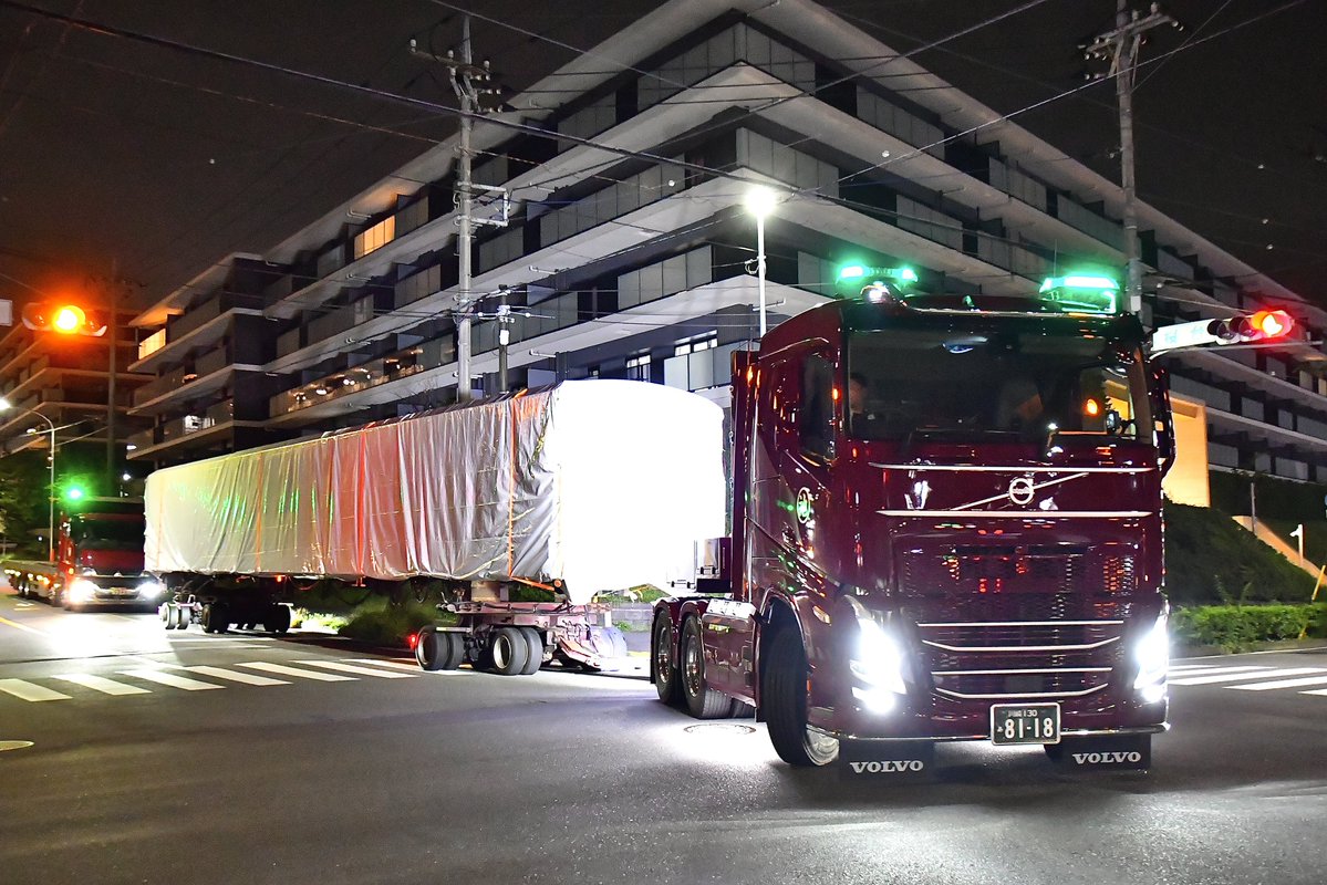 Yoshimarugo's tweet photo. 2026/08/31-9/1 廃車 #陸送
#東急 #田園都市線 #2020系
2135F ①デハ2235 ②デハ2335

『2025/10/5に発生した梶が谷駅での列車衝突・脱線事故の当該編成』

今回の映像4本
① https://t.co/yaEjtmEFhu
② https://t.co/gUTMZZefZD
③ https://t.co/L7osTwGxzS
④ https://t.co/nPvJxM7AOO https://t.co/9D0CtzUBy4