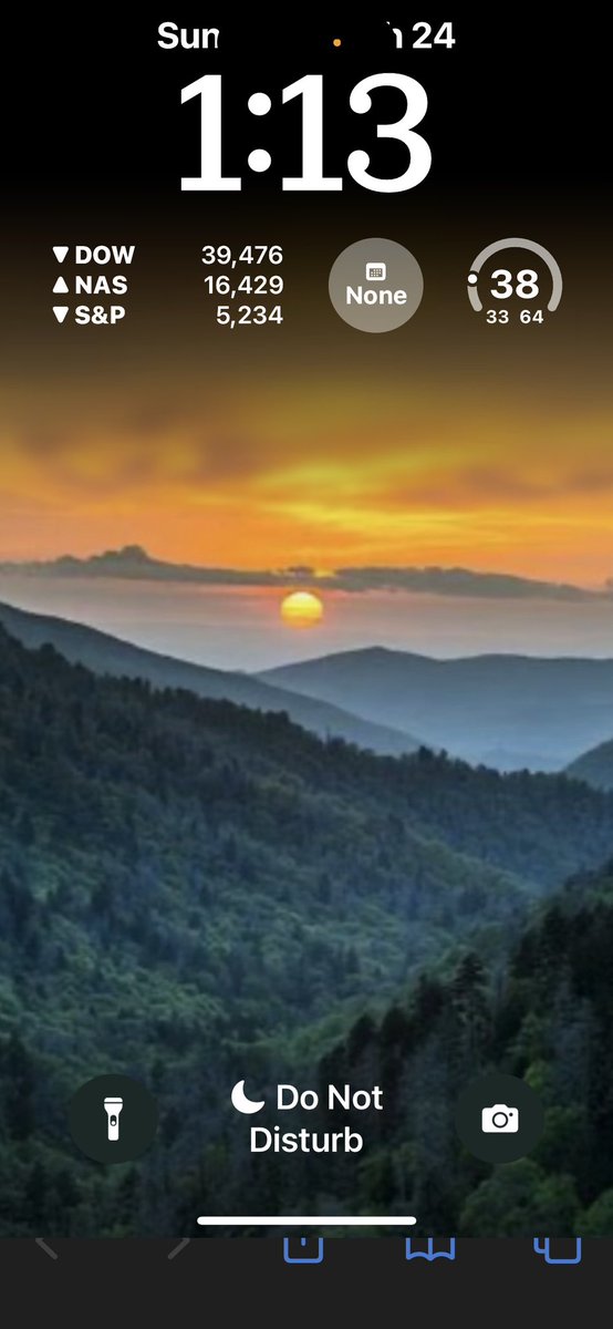pitdoug1998's tweet photo. @MatthewLovesUSA Nice. The Smoky Mountains are prettier in W. Carolina and E. Tennessee… 

But, I live in Townsend TN. I’m approximately 8 minutes from the Townsend Wye entrance to the GSMNP. I’m a little biased to say the least! https://t.co/9dKkmZGJeH