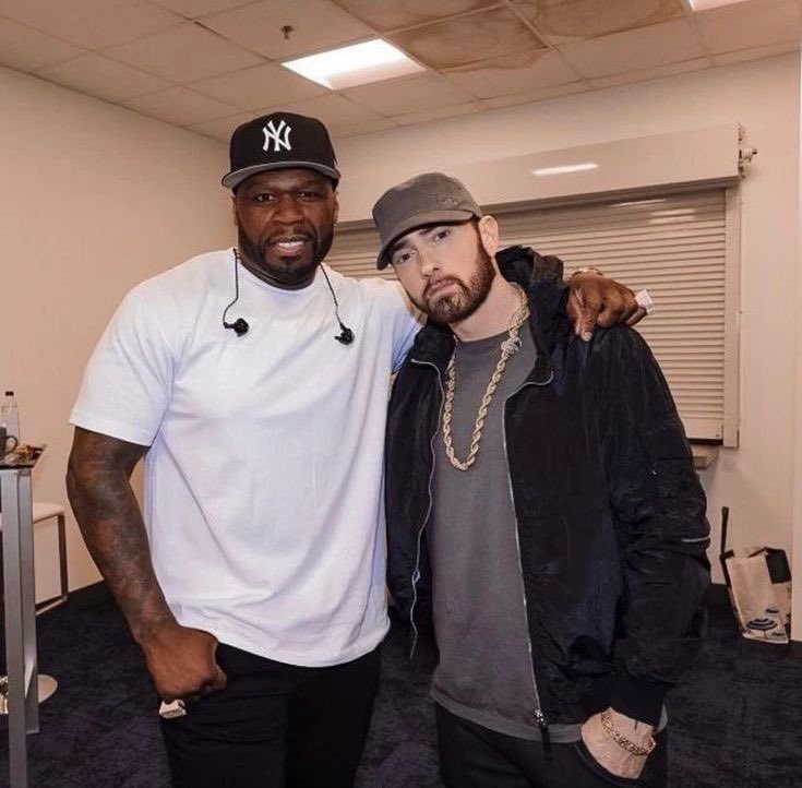 FrenchRapUS's tweet photo. 🚨 C’EST CONFIRMÉ ! 

LE RAPPEUR 50 CENT ANNONCE QU’IL NE SORTIRA PLUS JAMAIS D’ALBUM DE SA CARRIÈRE 💔

« T’es pas censé être encore dans la musique à 50 ans. Le rap c’est une musique qui appartient aux jeunes. On est finito, nous. » https://t.co/zEGRgWND2c