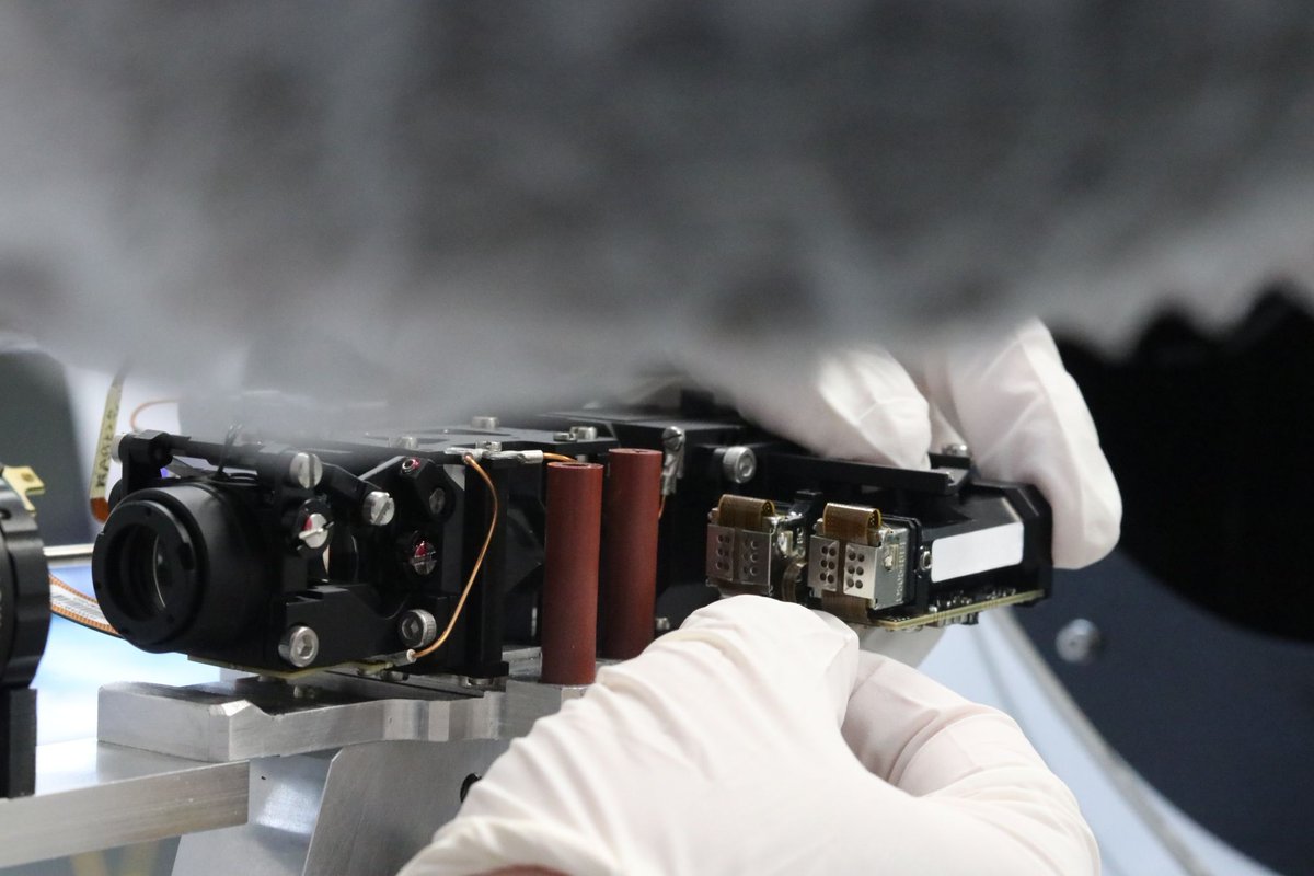 Elynxogroup's tweet photo. From engineering to ISO-7 cleanroom integration, we delivers high-precision manufacturing and complex optronic assemblies.
Precision machining • Optronics • Testing • Prototyping • MRO
📩 sales@elynxo.fr
🌐 https://t.co/VwJbBeMPVZ
#Optronics #PrecisionMachining #Defense https://t.co/C36v4jvPpq