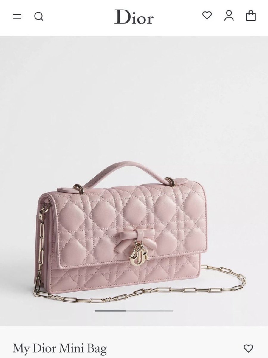 Superwomanwx's tweet photo. Chanel or Dior ? https://t.co/mdFZg0bOrV