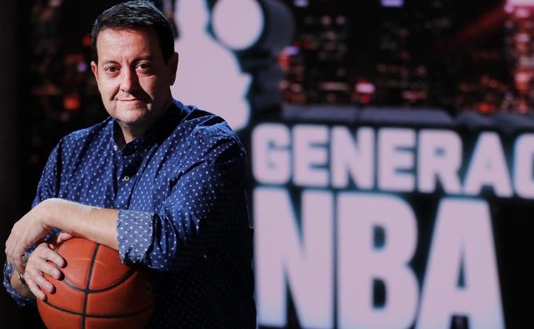 alejandroggo's tweet photo. Esperable, pero ahora oficioso cuando lo cuenta el propio Daimiel. 

Por contrato con M+, Antoni tiene limitaciones a la hora de hacer baloncesto en TV por dos años. Mucha curiosidad por ver cuáles serán los siguientes movimientos. https://t.co/Rkeexd26UI
