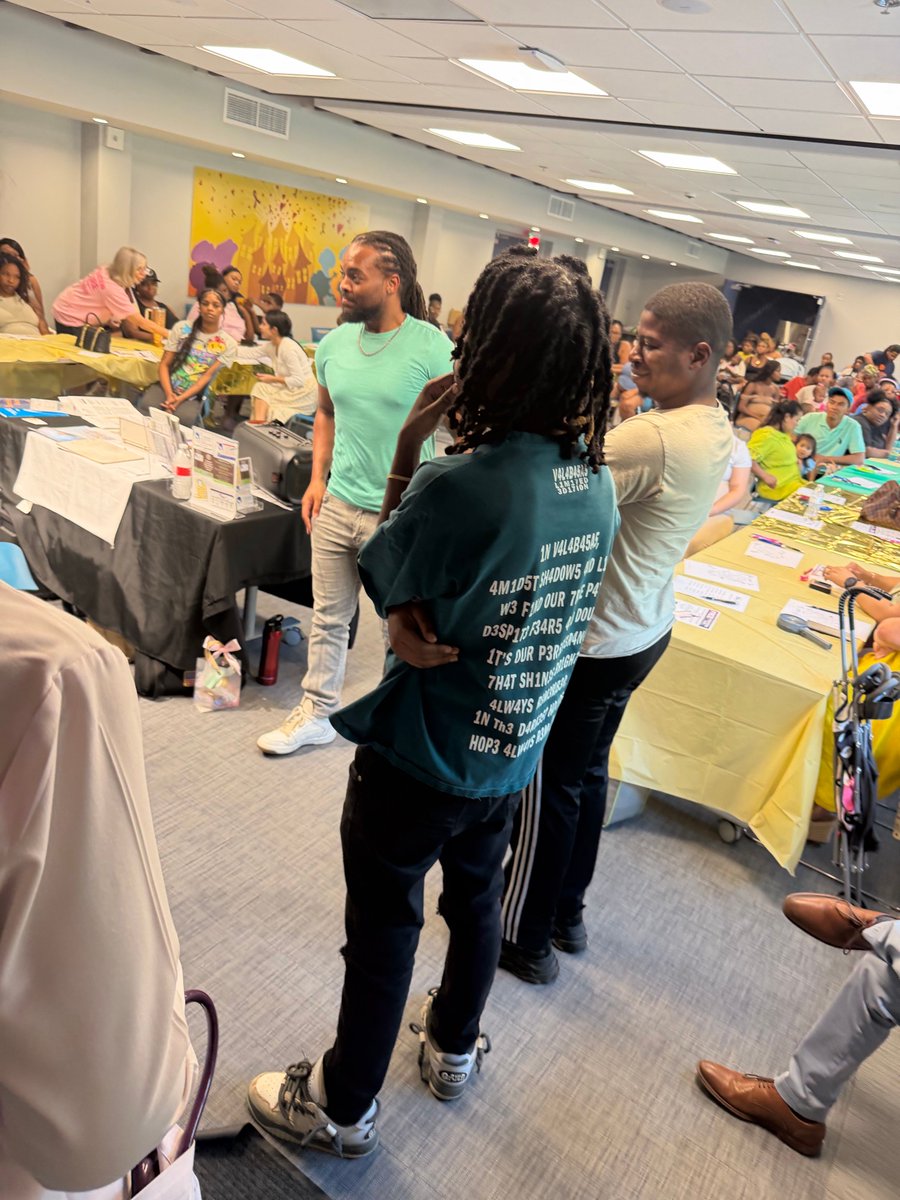 FriendsMemphis's tweet photo. Flashback to August 22nd! We here at Friends are still on a high after the community baby shower held by Our Girls Memphis and Planned Parenthood! So many expecting parents came together to gain resources and knowledge. Thank you to everyone who joined and to our partners https://t.co/RuxgEWXSnf