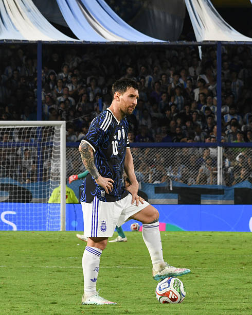 la12tuittera's tweet photo. 🇦🇷🔝El ÚLTIMO PARTIDO de LIONEL ANDRÉS MESSI en ARGENTINA como PROFESIONAL de la SELECCIÓN ARGENTINA: en LA BOMBONERA el 31 de marzo de 2026.

🏟️Otro hito más del TEMPLO DEL FÚTBOL MUNDIAL.

♥Gracias Lionel por tanto, gracias Capitán. https://t.co/4XWkbmY7Hi