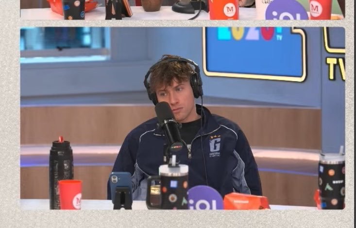 noee131710's tweet photo. Acá podemos ver el momento preciso en el que marcos representa  como se nos estrujó el corazón a todos cuando vimos que Messi se retiró definitivamente de la selección https://t.co/5lgHAS6A78