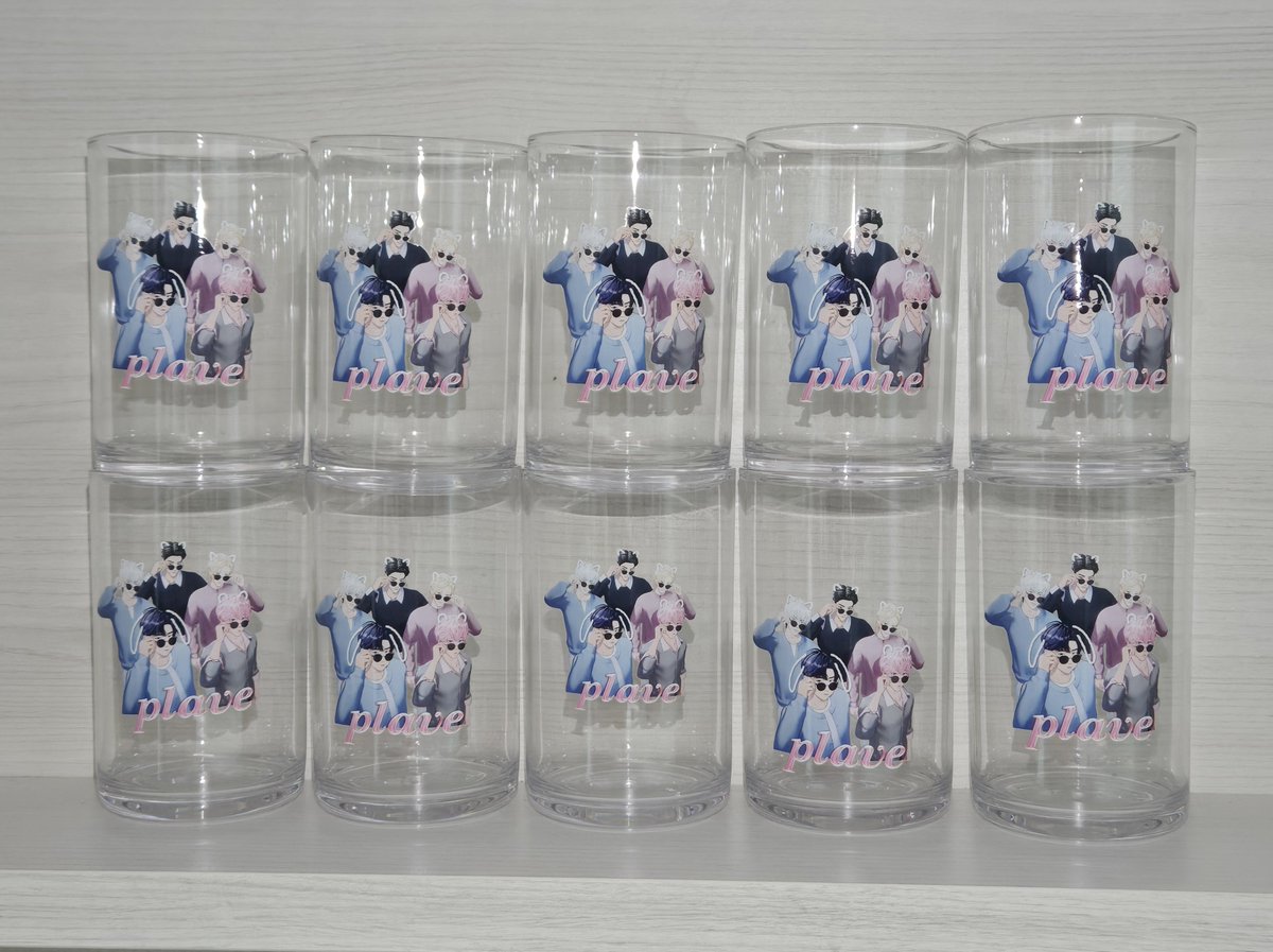baby5taku's tweet photo. 2026 PLAVE World Tour [KEEP IT MANIC] in Incheon
스밍하시는 탐넘분들을 위한 나눔☺️

플부 트라이탄컵 360ml
컵에 붙어있는 디자인의 UV스티커(1매)

📅 일자
9/12(토) · 9/13(일)

📍 시간 & 장소
당일 착장과 함께 공지드릴게요❕️

🥤 수량
컵 5개(양일10개) 
UV스티커 19개(양일 38개)

🎧 스밍 인증 필수!
컵: 콘서트 당일 본쌥 5,000회 이상 + 추가 1곡
스티커: 콘서트 당일 본쌥 1,000회 이상 + 추가 1곡

❕️ 12��� 첫콘은 부산에서 출발하는 데다 사운드체크까지 있어서, 나눔 시간이 조금 빠듯할 수 있어요😭
❕️ 스티커의 경우 따로 컵구매하셔서 붙이시면 동일하게 사용 가능하세요!! 디자인 동일
❕️약속을 잡고 만나기가 힘들어서 약속은 잡지 않을게요
❕️현생이슈로 9천회가 안되는 트친분들도 가능합니다