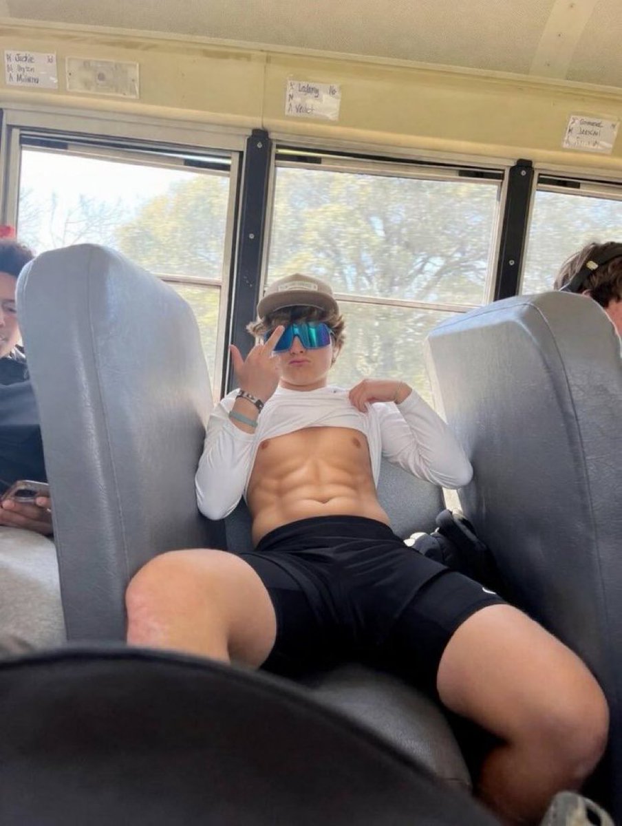 MikeHockeyJock's tweet photo. I know you were begging for it https://t.co/HXaldlON9Q