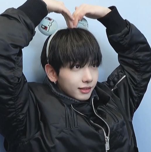 M_BND_03's tweet photo. @yeppi094_ 사랑한다💙 https://t.co/FN04MwcxiK