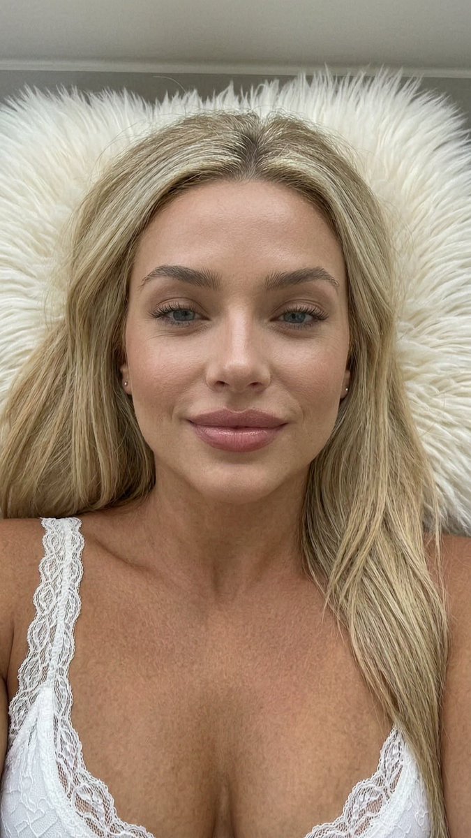 isavnyc's tweet photo. Good afternoon, bare face don’t care https://t.co/WyJPQfAKzt