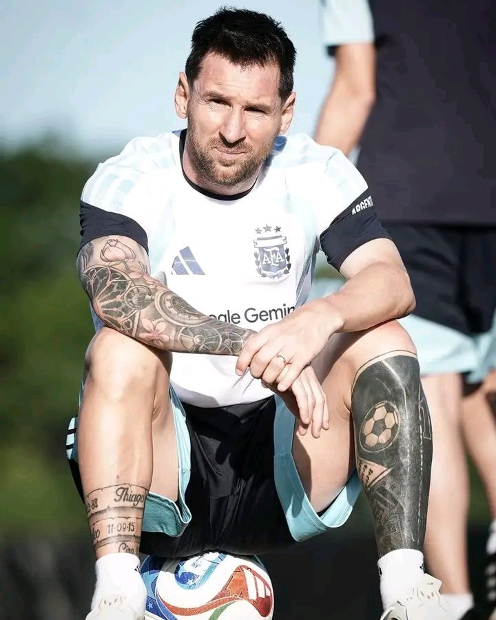 GreatManuel_'s tweet photo. Dear Lionel Messi 🇦🇷💞
Thank you for everything.

#LionelMessi #Argentina #Retirement https://t.co/Po6Atmb7NK