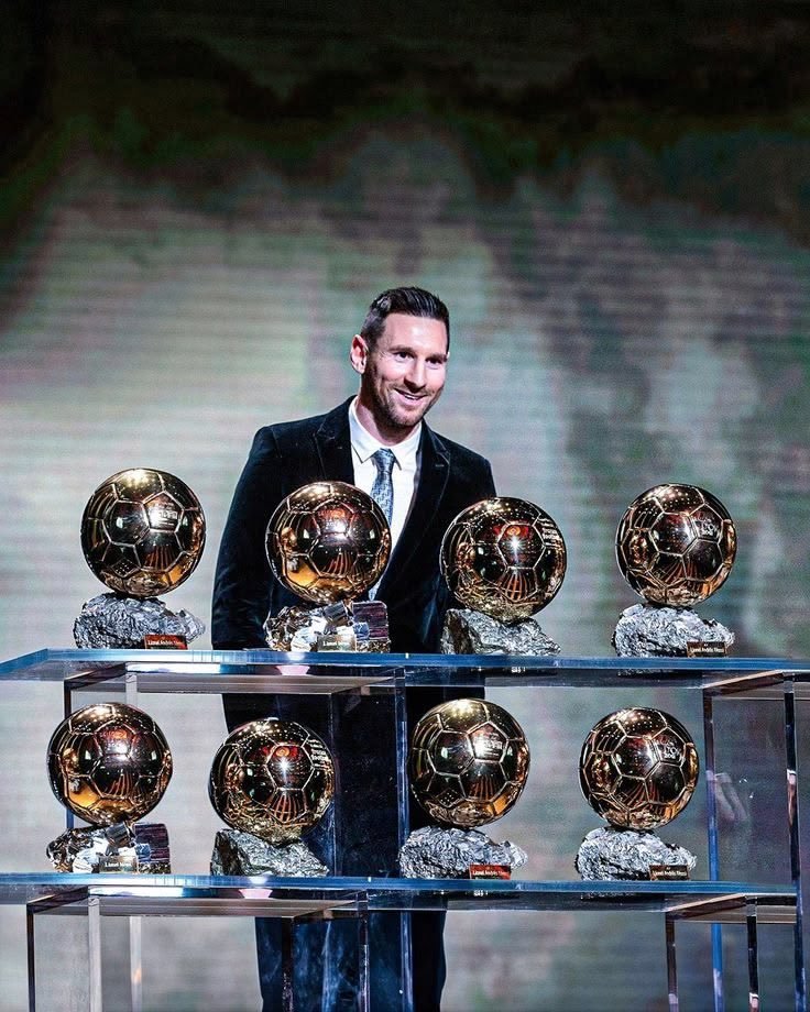 KatumbaIsaac5's tweet photo. The goat has hunger up his boats 4 international duties, much love Leo. https://t.co/vKNCZvUzb9