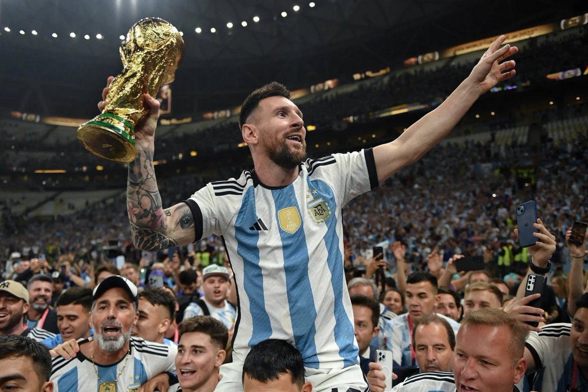 DrSanjivGoenka's tweet photo. There will be many debates about the greatest ever. For me, Messi made the argument on the field, year after year.

Now comes the end of his Argentina journey. What a journey it has been. https://t.co/oJwUVQq1cR
