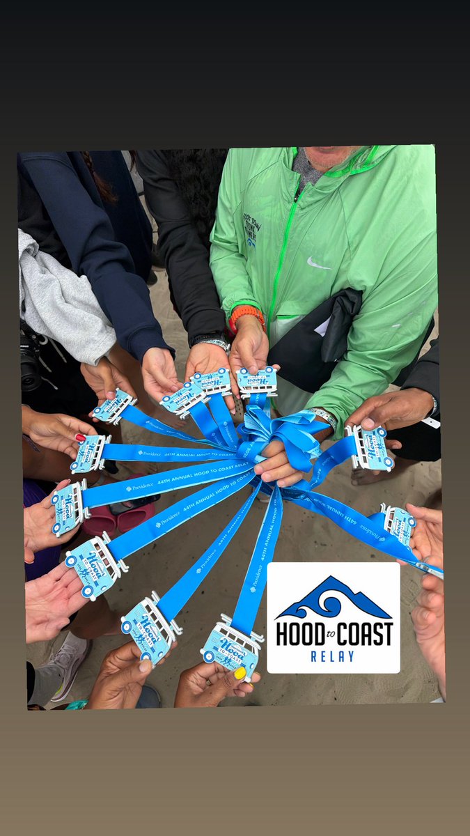 WhooissHER's tweet photo. Yes, indeed we ran 200 Miles #Hoodtocoast https://t.co/u0fOSl0NiR