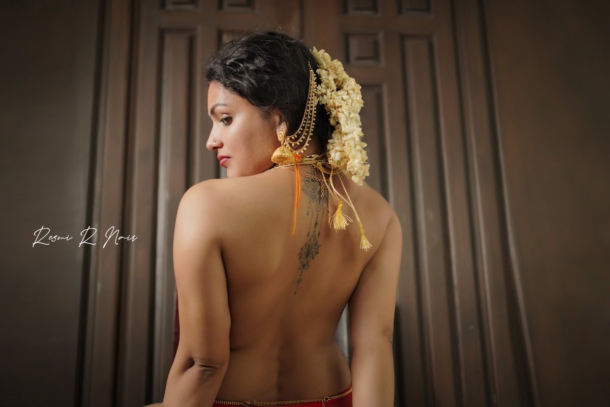 JDSethuTweets's tweet photo. Name + 𝙍𝙖𝙨𝙝𝙢𝙞 𝙉𝙖𝙞𝙧 🇮🇳
Date of Birth : January 30, 1988*
Age : 38 years
Height : Approx. 5’5″ (165 cm)
Weight : Approx. 58 kg
Body Measurements : Approx. 34-28-34*
Birthplace : Kottayam, Kerala, India 🇮🇳
Nationality : Indian
Education : Engineering Graduate
Profession : Model | Actress | Activist | Digital Creator
Years Active : 2012 – Present

💰 Net Worth : Approx. ₹2–4 Crore*

💸 Income Sources :
• Social media collaborations
• Modeling
• Brand endorsements
• Content platforms
• Business ventures

📊 Social Media Followers :
• Instagram : 1M+ followers
• YouTube : 18K+ subscribers
• X/Twitter : Not publicly verified

❤️ Relationship : Married to Rahul Pasupalan