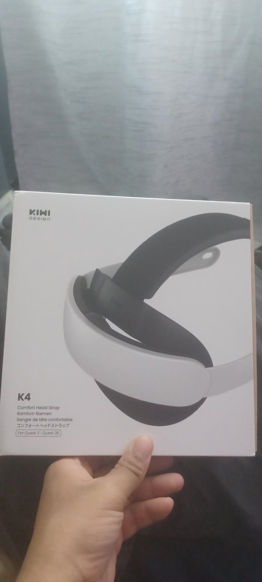 TysirPemberton's tweet photo. Guys I got some news I went to go outside and on my doorstep IT FINALLY  ARRIVED OMG thank you so so much @Renali25203 for this it really means a lot to me and am so so thankful for you and hopefully it works awrf awrf I'm so excited🤍 thank you thank you https://t.co/tY3J6uHDtV