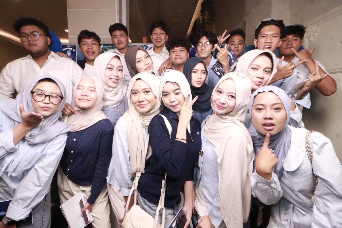 lluupoii's tweet photo. KANGENNN JAMAAH IMUTKUUUUU https://t.co/bBt4nG4Bpb