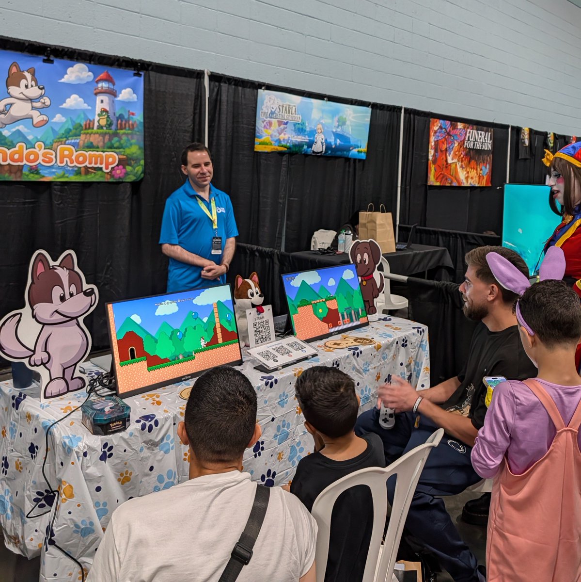 RondosRomp's tweet photo. ¡Qué brutal la pasaron Team Rondo en Gamergy PR! ¡Gracias a @gamergypr, @prcomiccon y a todos los espectadores! 🐾🇵🇷✈️

¡Añade Rondo's Romp a tu wishlist en Steam con el demo (enlace en el bio)! ¡El juego completo llegará en febrero! https://t.co/NvA9LBj0ts
