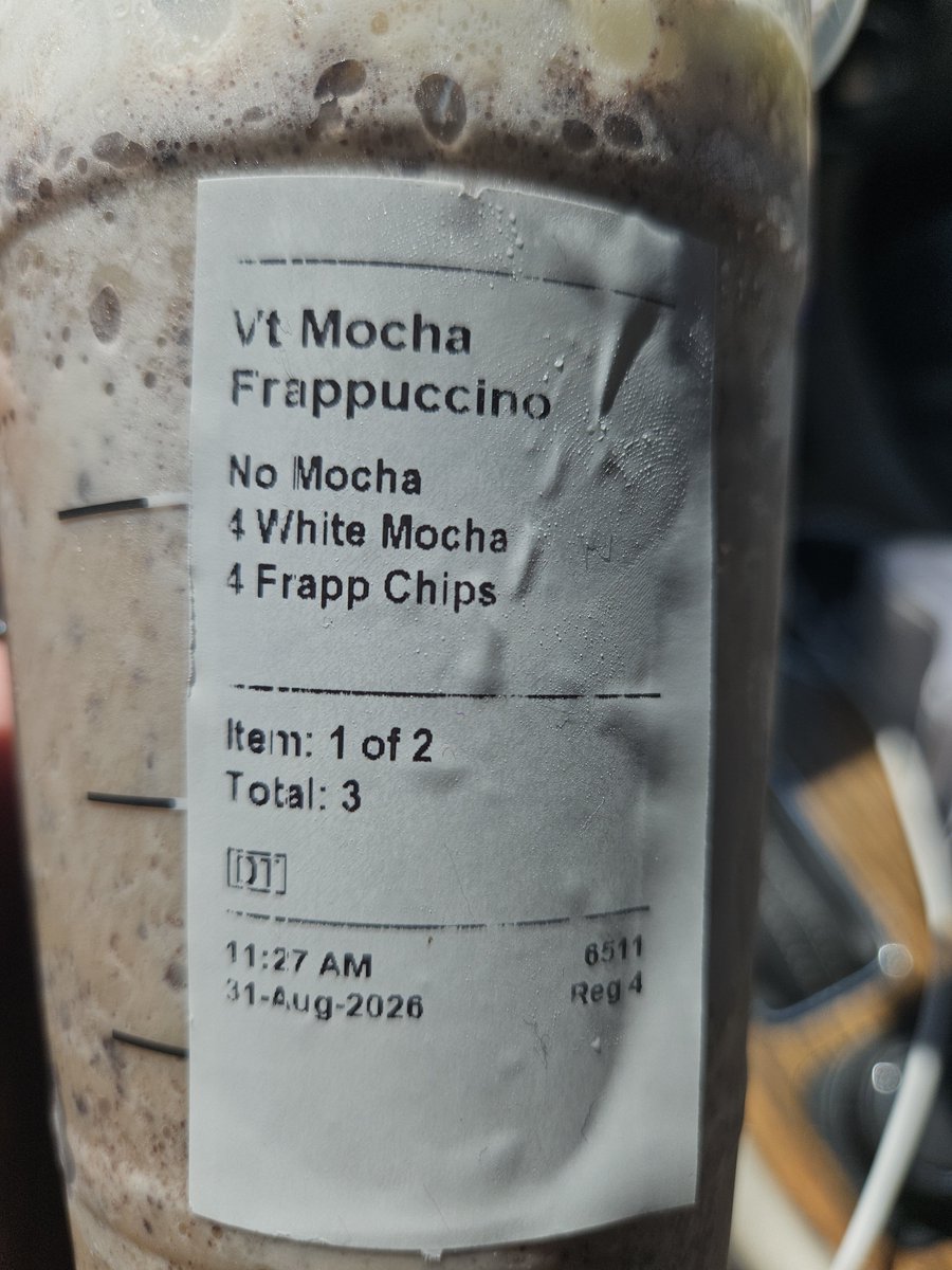 FrapFoxxy's tweet photo. How they get chips of me..... https://t.co/ZXjfqk4BLR