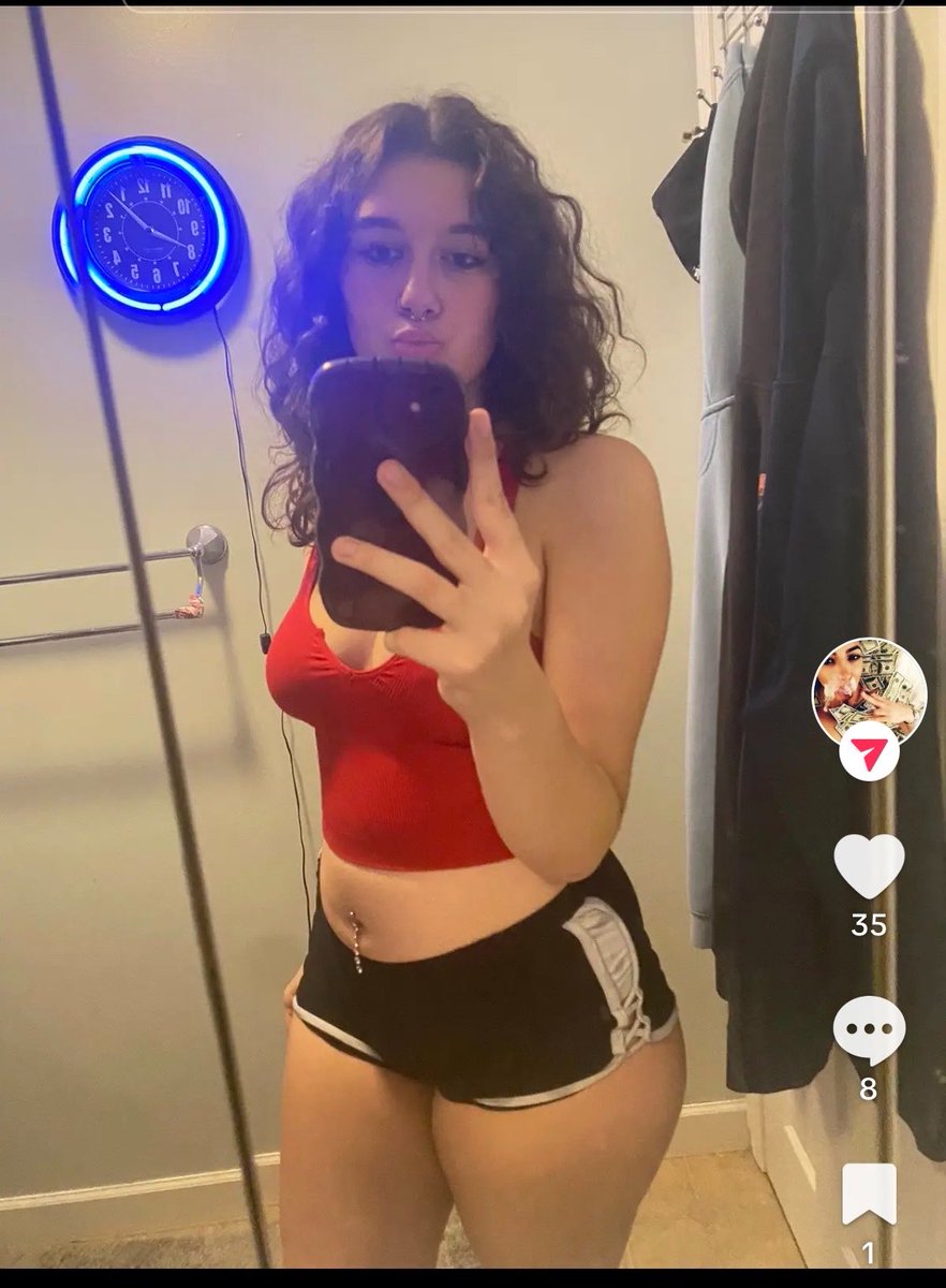 hamdogjohnpiece's tweet photo. Dm to trib this slut. https://t.co/5asJgLPbKS