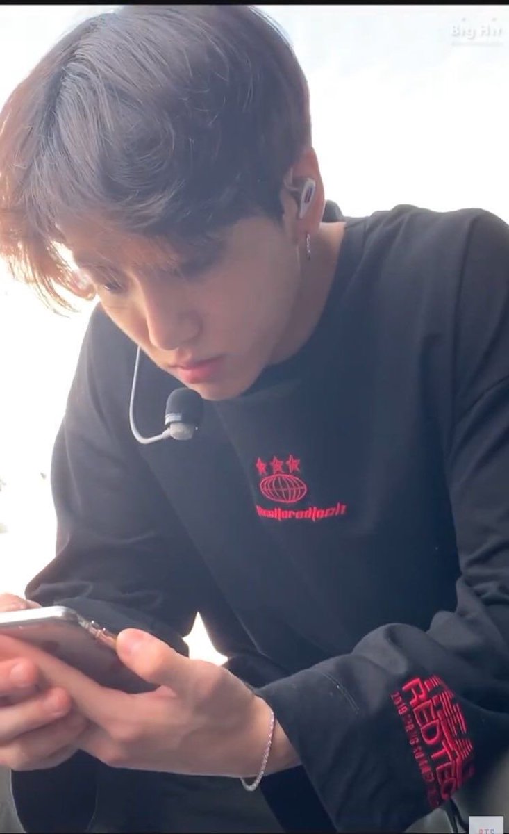 jungcookq's tweet photo. happy birthday, my human form of happiness.🥺❤️ #HappyBirthdayJK

if there were a word that could describe the purest kind of love i’ve ever had for someone, maybe it would be this. https://t.co/BZMlGkZZWL