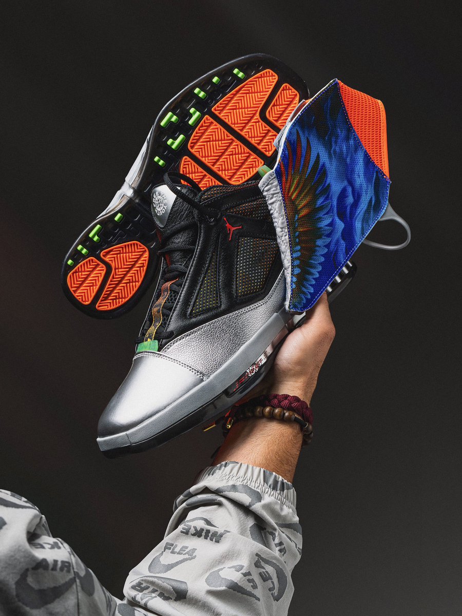 ad__sneaks's tweet photo. A few more pics of these Free The Youth AJ16s https://t.co/6CJQTPPifq