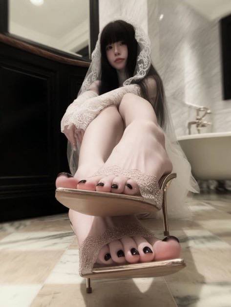 Daniela10100369's tweet photo. 第一次玩x呢
今日份OOTD，刚拍的照📷📷 
开脱！！！上供！！   ！      
真的给b看，反正不要📷 🚪 https://t.co/ooiSOZ0slu