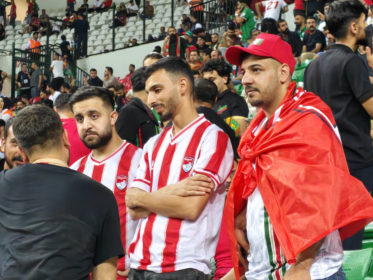 amedsporxpresss's tweet photo. Kardeş kulübümüz Zaxo’dan taraftarlar, Amedspor’a destek olmak için Trabzonspor maçında tribünlerde yerini aldı. 💚❤️🤝 https://t.co/qPszUGrBme