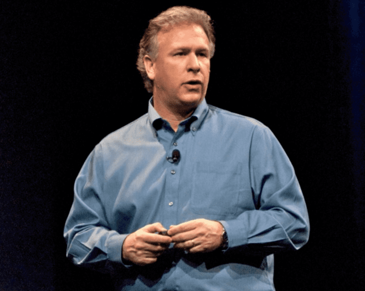 ClassicII_MrMac's tweet photo. This is a pretty big announcement.

Phil Schiller was right there with Steve Jobs and Tim Cook at the start of Apple's comeback in 1997-1998.

He is officially stepping back to only his Apple Fellow role.

Phil has a combined 35 years of service to Apple 1987 - 1993 &amp; 1997-today https://t.co/HT9kjk1dbs