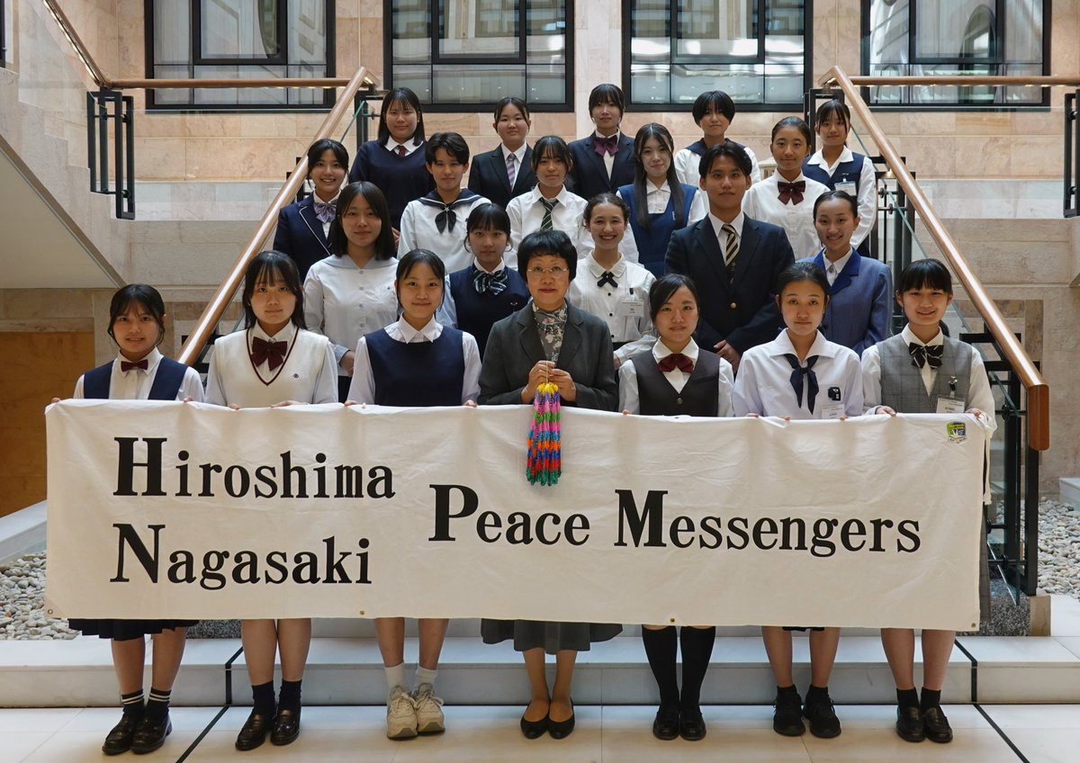 JapanDelCD's tweet photo. On Aug. 31st, Amb. Ichikawa exchanged views on #NuclearDisarmament with #PeaceMessengers High School students from Japan. They are also appointed as Youth Communicators for the World without Nuclear Weapons by @MofaJapan_en. https://t.co/VSiQsKoQ8K