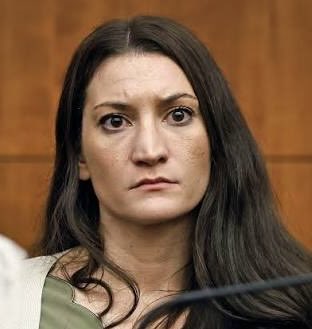 C_3C_3's tweet photo. Photo 1: A woman who killed her 3 kids.

Photo 2: A woman who Leftist women support. https://t.co/mAXPZNPOuQ