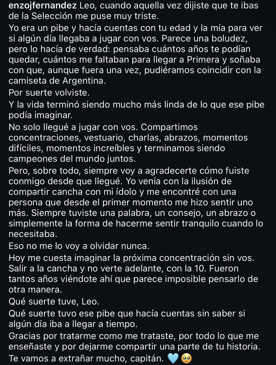 marianherrrera's tweet photo. Hermosa despedida de Enzo a Messi. https://t.co/wRtbx4doss