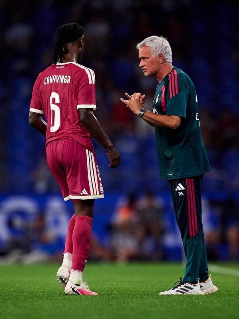 MadridXtra's tweet photo. 🚨 Camavinga: “José Mourinho wants us to give everything for the team and badge.

We have to play and score goals  like we did today so that the fans are happy.

3 matches, 3 wins, we have to keep it up like this.” https://t.co/GopmOVkmjn