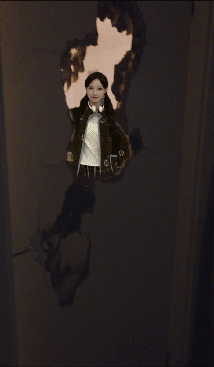 scenedrewm's tweet photo. mom woni's in my walls 🧍‍♀️ https://t.co/KDemG0ZOz3