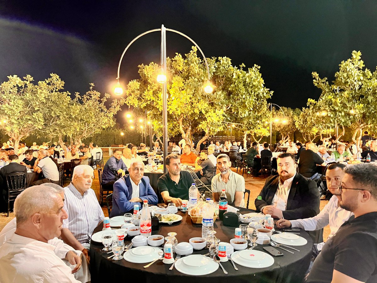 MHP__Karakopru's tweet photo. İlçe Başkanımız Sn. Av. Mehmet Murat TOPAL ve Yönetim Kurulu Üyelerimizle birlikte, Aksoy ailesinin kıymetli evlatları Ahmet ile Yusuf’un mevlitli sünnet merasimine katılarak bu anlamlı günlerine ortak olduk.

​Okunan dualarla, vatanına, milletine ve mukaddesatına bağlı birer yiğit olarak yetişecek olan Ahmet ve Yusuf evlatlarımızı gözlerinden öpüyor; Aksoy ailesine evlatlarının mürüvvetini de görmeyi niyaz ediyoruz.