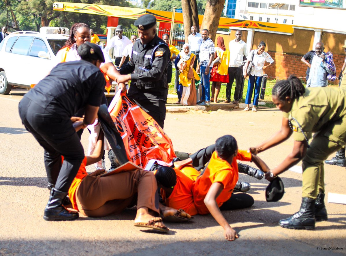 Resistance_Ug's tweet photo. Important Update: 17 of our members were singled out and arrested from a large group of over 500 people that marched today to @Parliament_Ug and at @TotalEnergies headquarters in Uganda with an aim of drawing attention to an urgent need for an oil free economy, economic freedom and halt to further oil infrastructure development in Uganda. 

Uganda Police and other security forces used excessive force against the peaceful protesters who have reported to have sustained injuries during the arrests and beatings by security personnels in the course of taking them to the different police station. The 10 people that were arrested at the Parliament of Uganda are currently detained at the Central Police Station in Kampala and the 7 people arrested at the Headquarters of Total Energies are currently detained at Wandegeya Police Station.

Rooted in Resistance condemns this brutal force and demands justice served to these brave activists that are refusing to give in amidst an urgent need for an oil free economy and economic freedom in our lifetime.