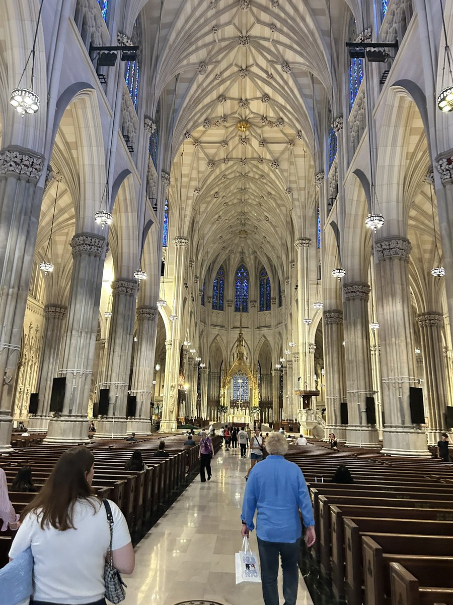 FranKsawery's tweet photo. St. Patrick’s Cathedral https://t.co/2elxvqQZhK