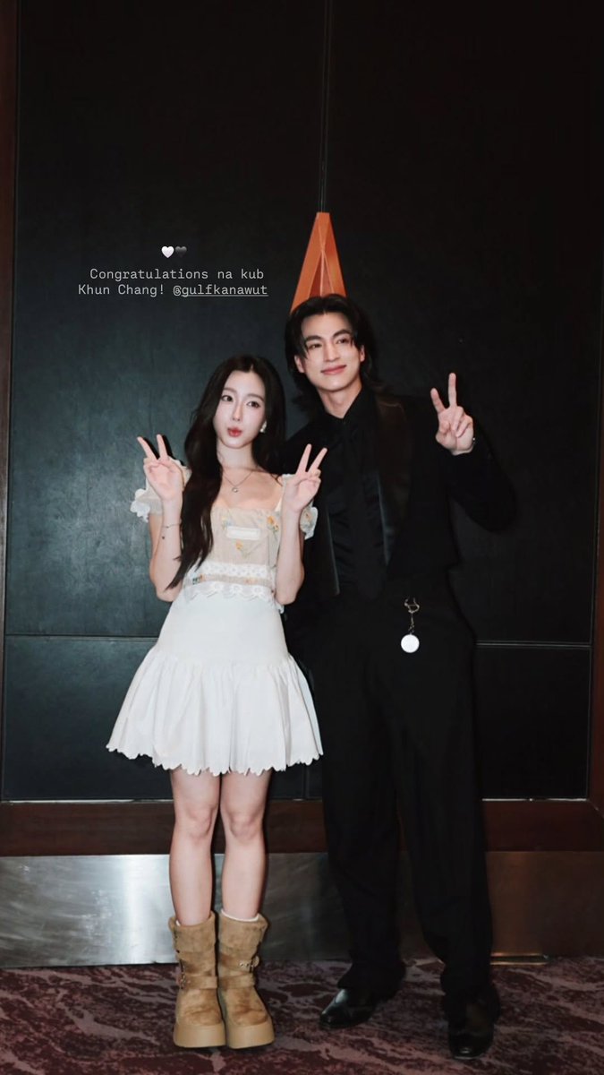 Gulfkanawutofc's tweet photo. IG​s : aheyekrn_

น้องอ๊ะอายคนสวยก็มาให้กำลังใจพี่กลัฟค่ะ

GULF​ X​ IN​ THE​ NAME​​ OF​ LOVE GALA
#อัศจรรย์วันทองGALA
#อัศจรรย์วันทอง
#GulfKanawut https://t.co/yL8VMomxvw