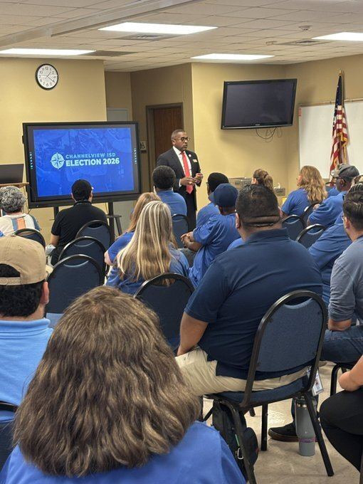 ChannelviewISD's tweet photo. ⚓Charting the Course is underway! ⚓

Dr. Hill and the CISD leadership team are visiting campuses and departments to share info, answer questions, and listen to feedback about the propositions on the Nov. 3 ballot.

Have a question? https://t.co/5nAtydhoeS https://t.co/SI5YrpKSKy