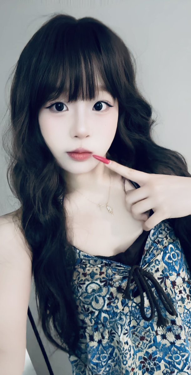 XQym0o's tweet photo. 好想被羞辱被射一脸啊 想榨精 求射屏  #女大 #骚 #母狗 #分享身边人 #上贡女友 #意淫 #射屏 https://t.co/NUl2hfJnKK